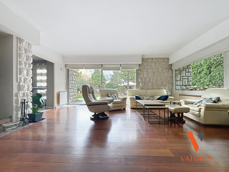 Maison - 171 m² - 6 pièces