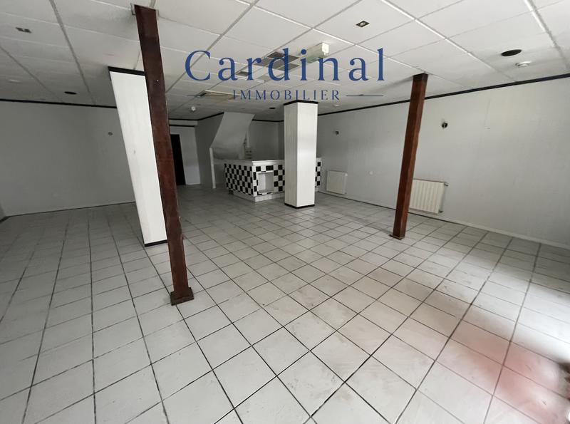Local commercial - 280 m² - 13 pièces