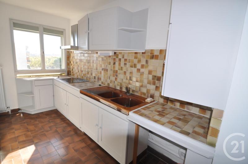 Appartement - 90 m² - 4 pièces