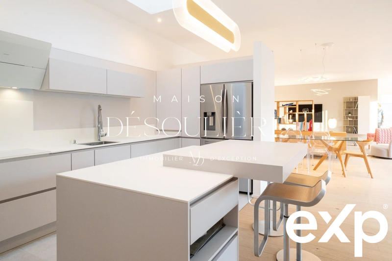 Villa - 220 m² - 7 pièces