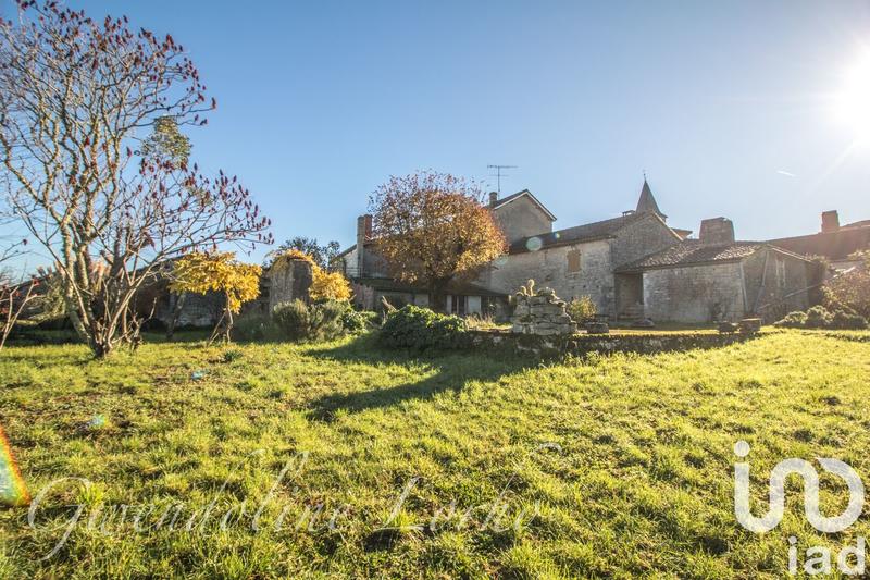 Maison - 212 m² - 8 pièces