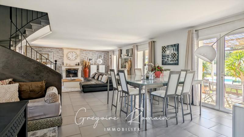 Maison - 190 m² - 5 pièces