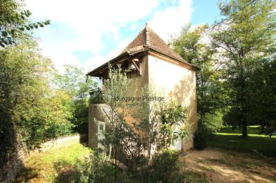 Propriété - 413 m² - 18 pièces