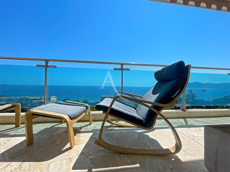 Appartement - 207 m² - 6 pièces