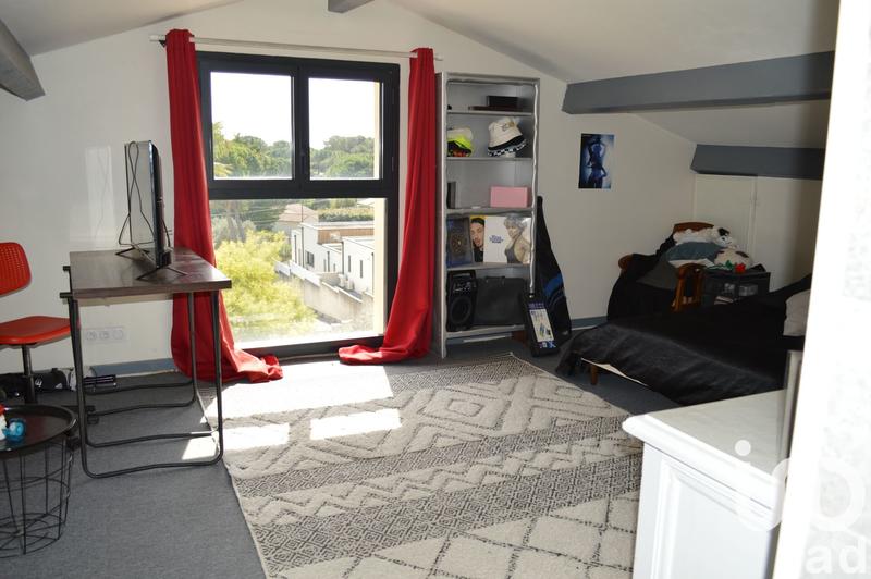 Maison - 330 m² - 11 pièces