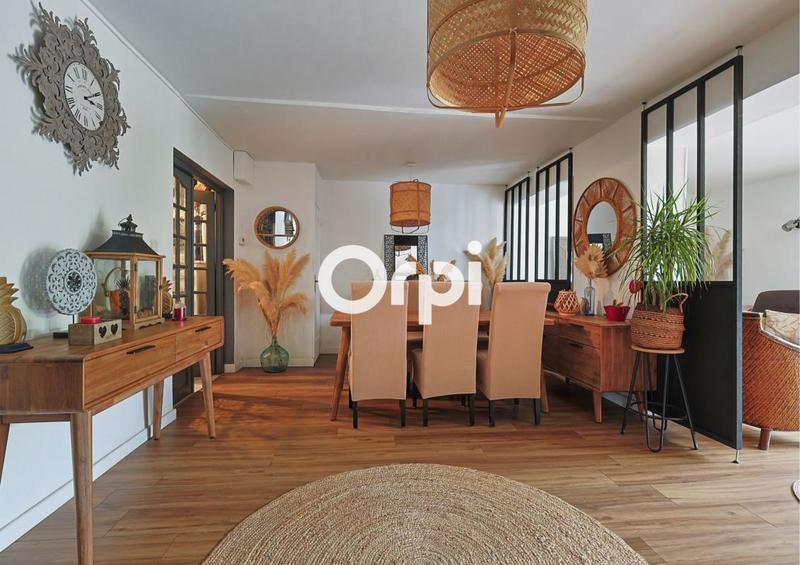 Maison - 110 m² - 4 pièces