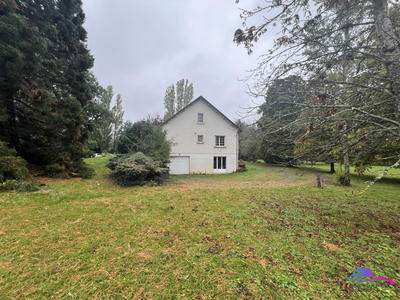 Maison - 140 m² - 5 pièces