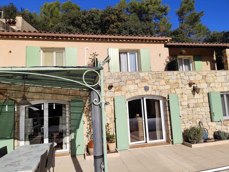 Maison - 183 m² - 8 pièces