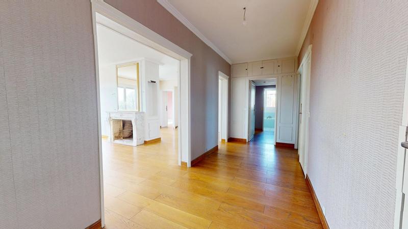 Appartement - 121 m² - 5 pièces