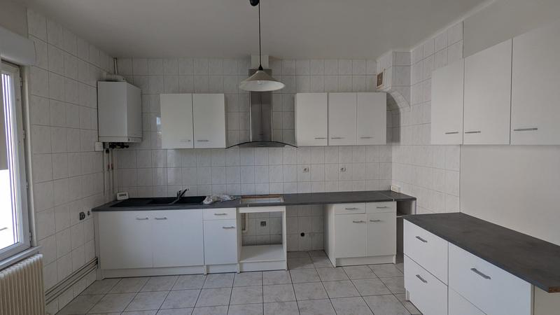 Maison traditionnelle - 206 m² - 8 pièces