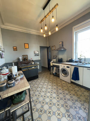 Maison - 184 m² - 7 pièces