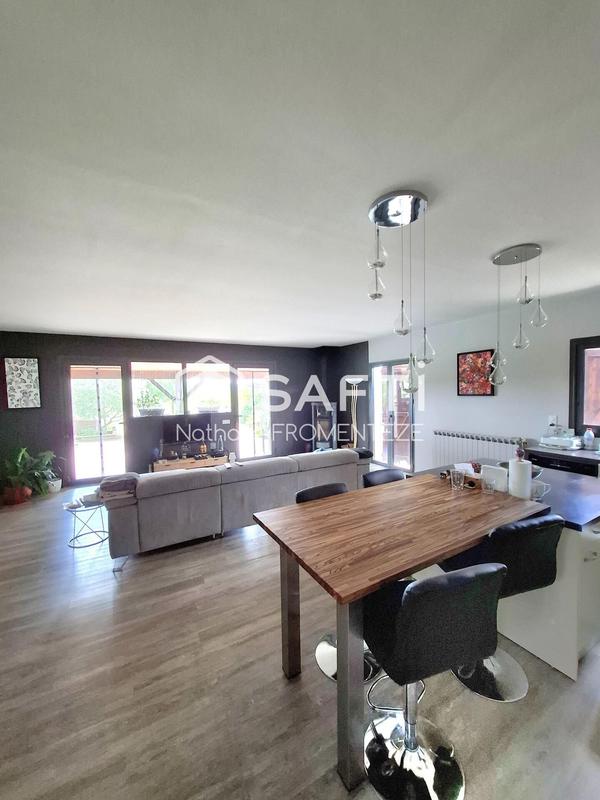 Maison - 183 m² - 5 pièces