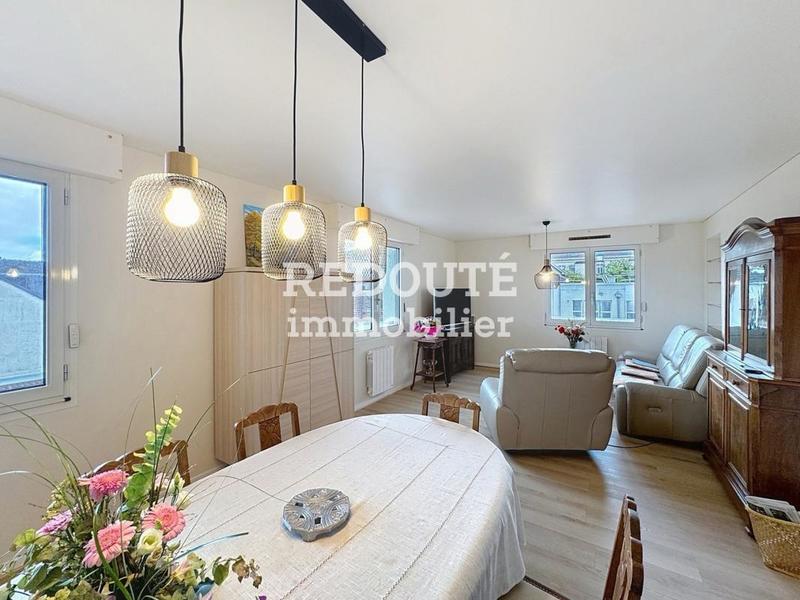 Appartement - 105 m² - 5 pièces