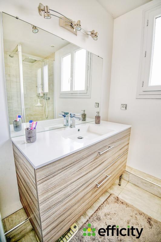 Pavillon - 147 m² - 8 pièces