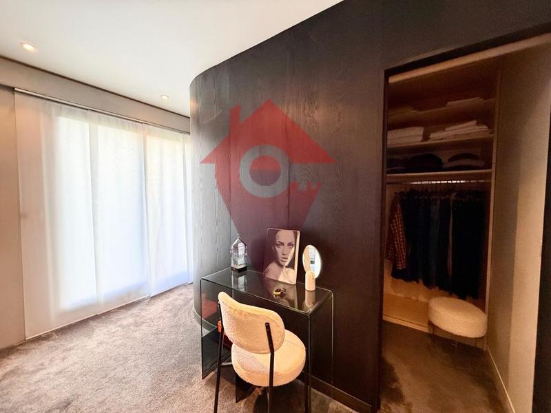 Maison d'architecte - 204 m² - 9 pièces