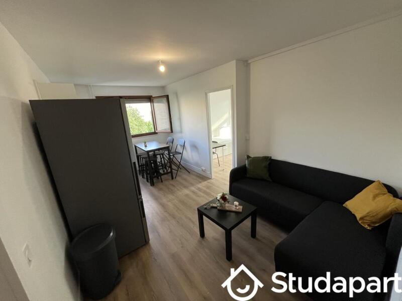 Chambre - 9 m² - 1 pièce