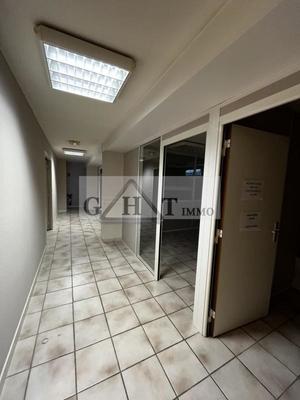Bureau - 450 m²