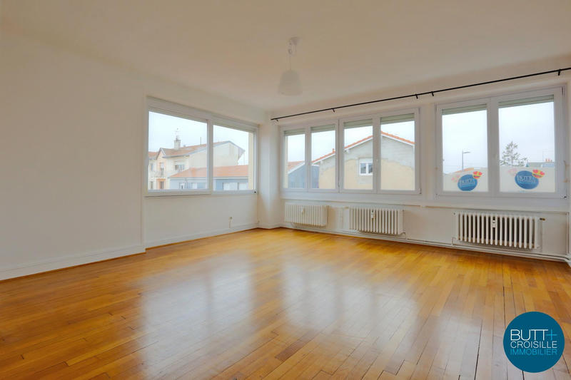 Appartement - 79 m² - 5 pièces