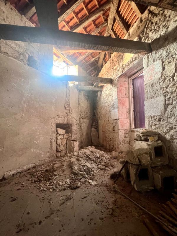 Maison - 104 m² - 4 pièces