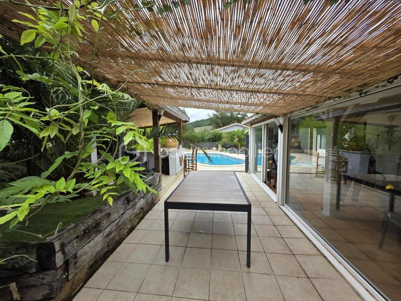 Maison - 128 m² - 5 pièces