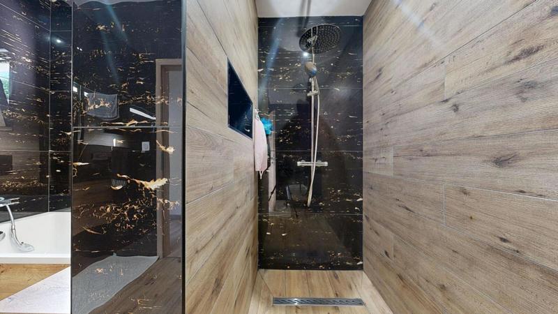 Demeure - 277 m² - 7 pièces