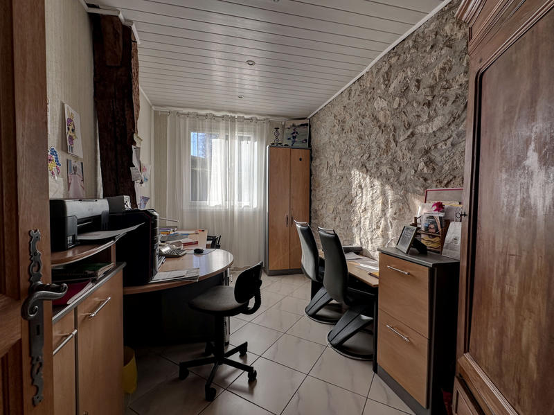 Maison - 213 m² - 7 pièces