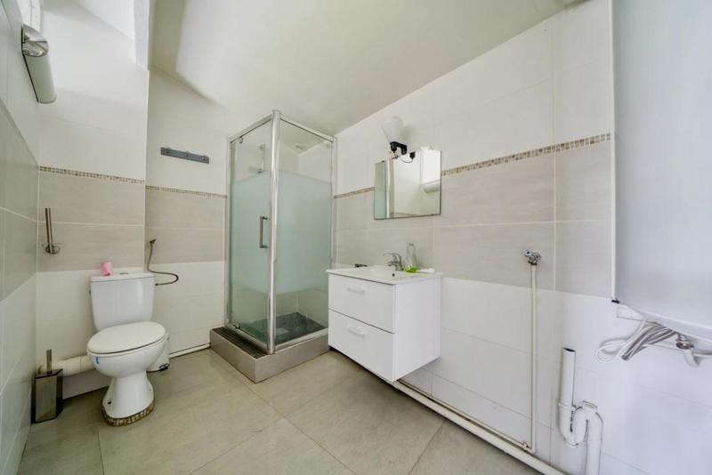 Maison - 271 m² - 10 pièces