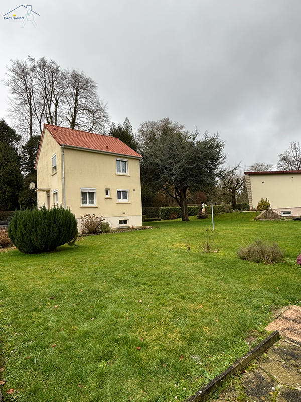 Maison - 88 m² - 6 pièces