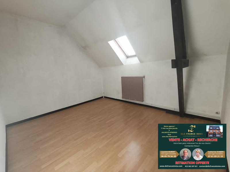 Maison - 250 m² - 8 pièces