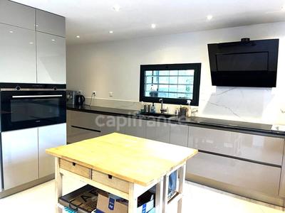 Villa - 190 m² - 5 pièces