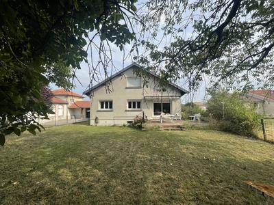 Pavillon - 112 m² - 7 pièces