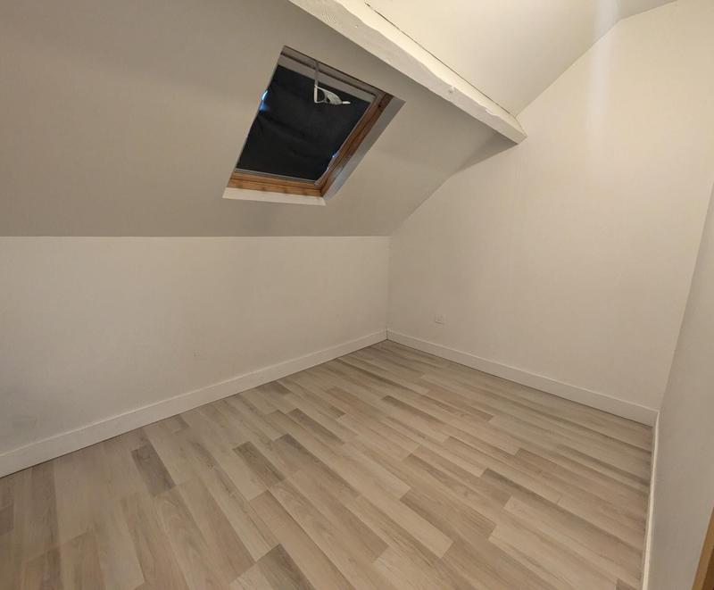 Maison - 99 m² - 5 pièces