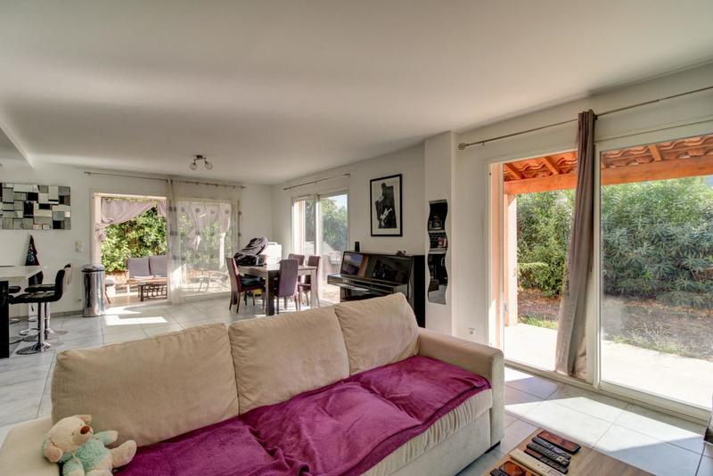 Maison - 104 m² - 5 pièces