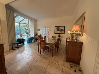 Maison - 191 m² - 7 pièces