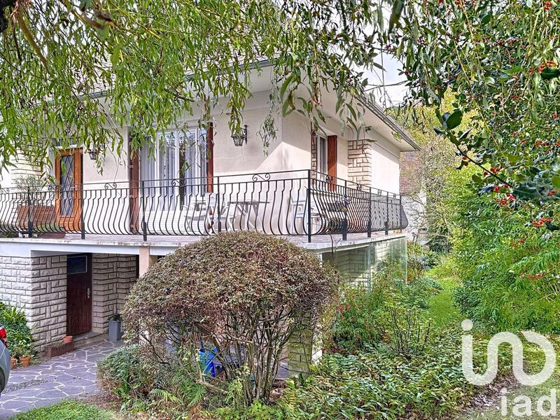 Maison - 98 m² - 5 pièces