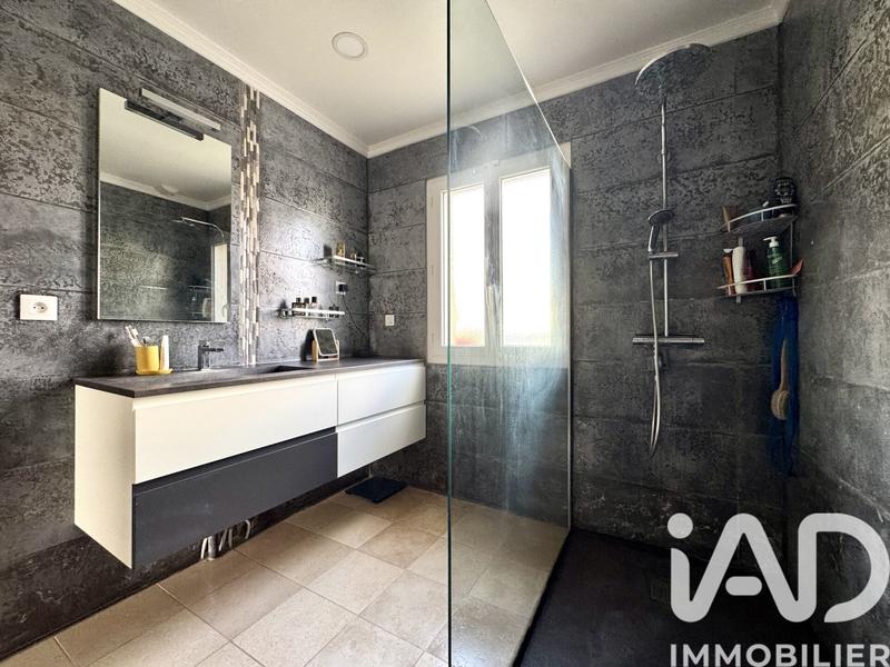 Maison - 98 m² - 4 pièces