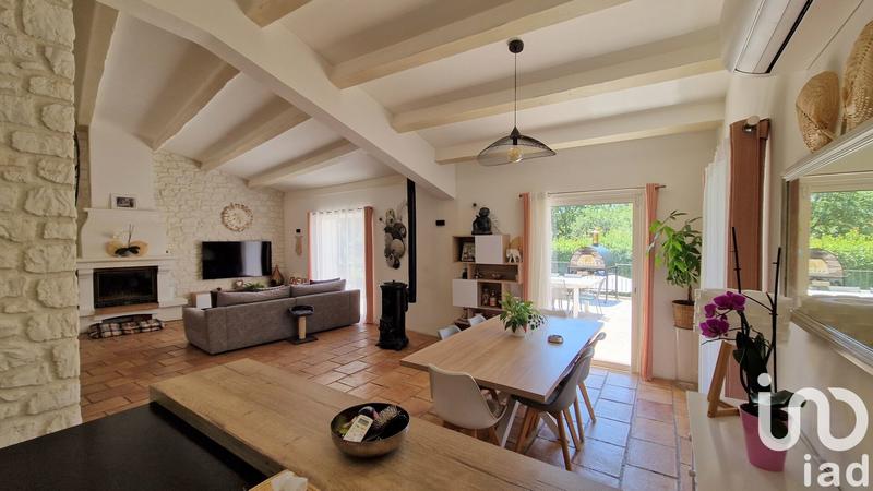 Maison - 217 m² - 7 pièces