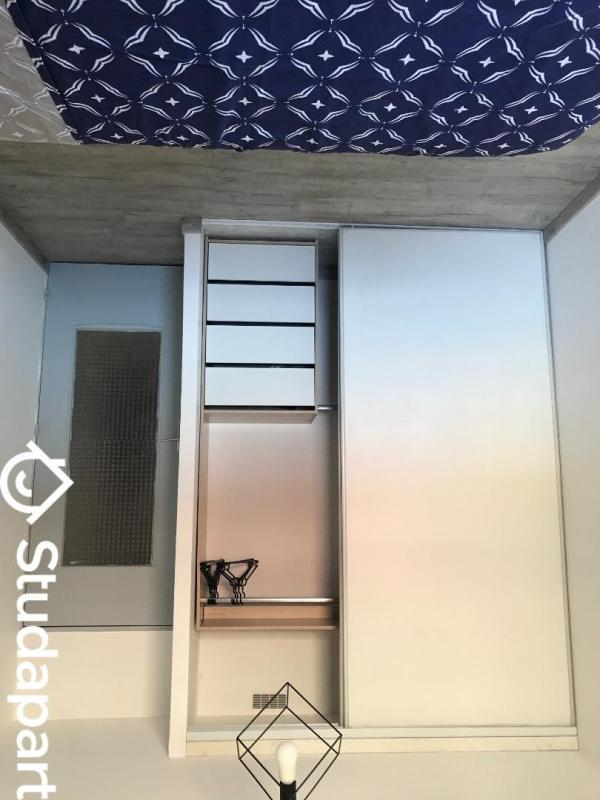 Chambre - 10 m² - 1 pièce