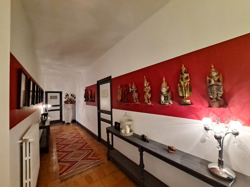 Maison - 557 m² - 16 pièces