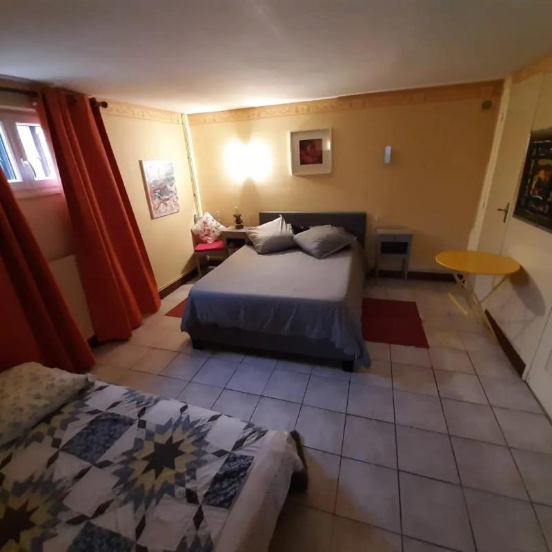 Maison - 222 m² - 9 pièces