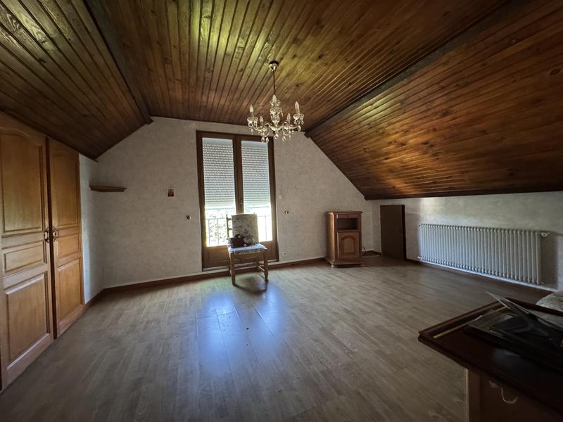 Maison - 135 m² - 8 pièces