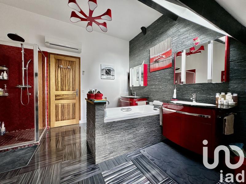 Maison - 520 m² - 19 pièces