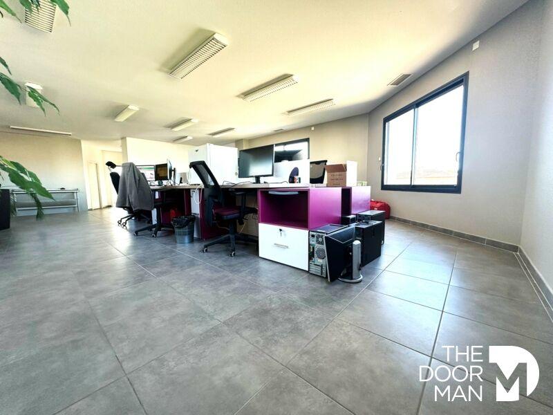 Bureau - 218 m² - 7 pièces