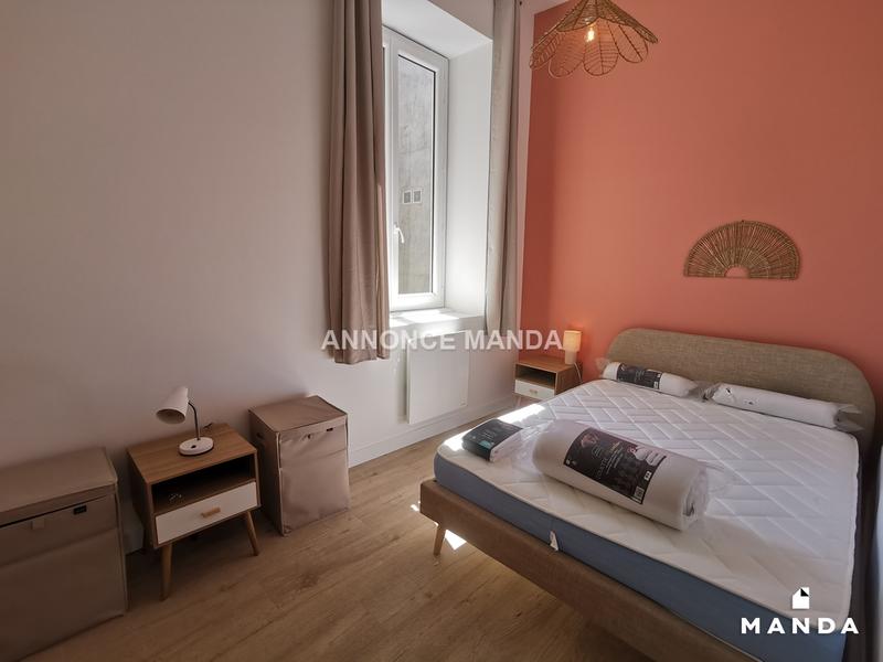 Chambre - 10 m² - 4 pièces