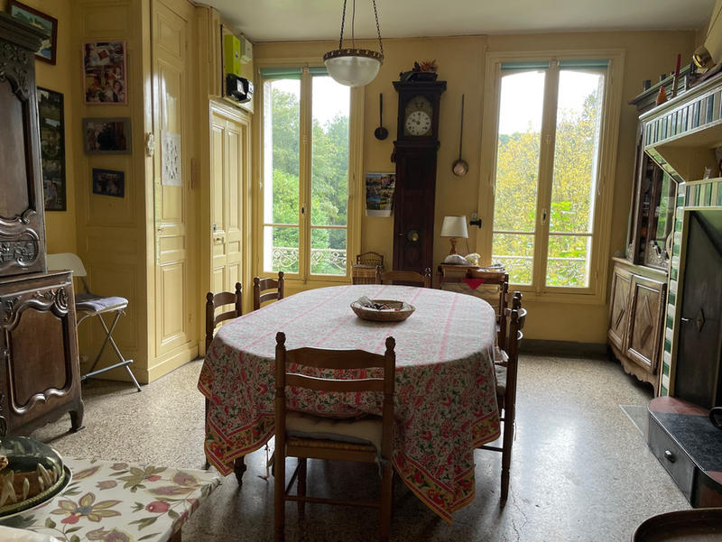 Maison - 316 m² - 10 pièces