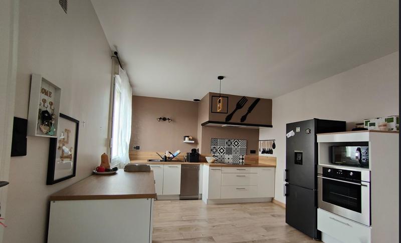 Maison - 88 m² - 4 pièces