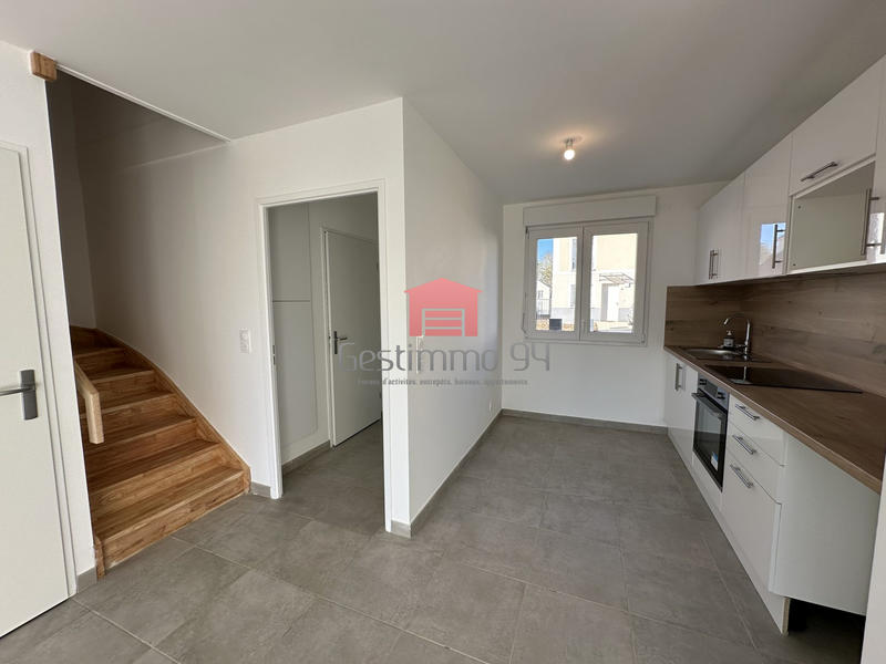 Maison contemporaine - 82 m² - 4 pièces