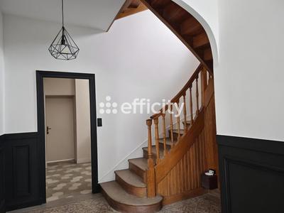 Maison - 197 m² - 9 pièces