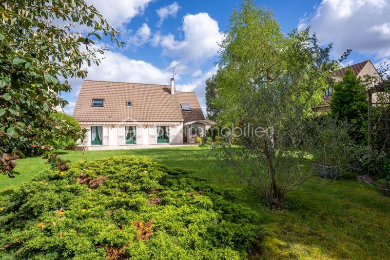 Maison - 159 m² - 7 pièces