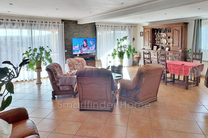 Maison - 272 m² - 8 pièces